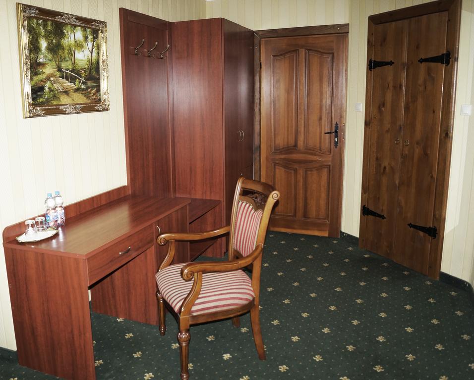 טיקוצ'ין Villa Regent מראה חיצוני תמונה